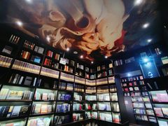 -钟书阁(松江泰晤士小镇店)