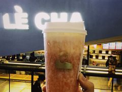 草莓桃子酪酪-LELECHA乐乐茶(上海五角场万达广场店)