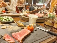 -恰餐厅及酒吧 CHAR Bar & Grill (北京丽都皇冠假日店)