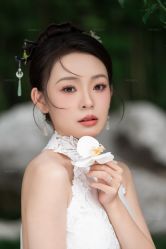 -雪中彩影婚纱摄影·微光艺术中心