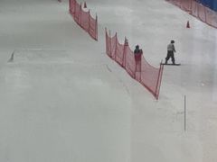 -乔波室内滑雪场
