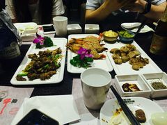 -HIHE Bistro·Oyster Bar(华熙live店)