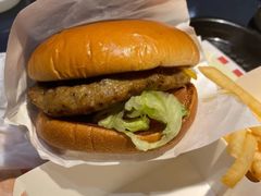 经典肉酱汁汁厚作牛肉汉堡单人餐-肯德基(宜城襄沙大道店)