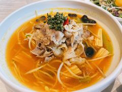 酸汤煮极品肥牛-柒园·三十年创意杭帮菜(龙湖滨江天街店)