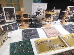 -肆兮眼镜·蔡司·徕卡战略合作店(大坪店)