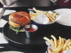 鹅肝牛肉汉堡-Cooking Man(中懋天地店)