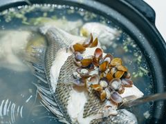 -鑫悦楼煎蟹·16年海鲜大排档