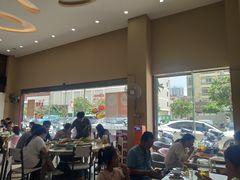 -覃记海鲜美食餐厅