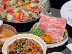 -铭牛烧肉·和牛海鲜自助(高新月牙湖店)