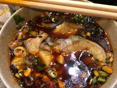 -肖肖酸萝卜鱼火锅(总店)