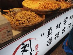 自助取餐区-东门町美食街