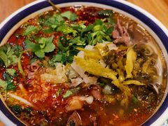 -云阿蛮云南生烫牛肉米线(奉贤路店)