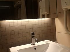 -东北大厦酒店(沈阳北站青年大街店)