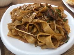 -广东小美食(果戈里大街店)