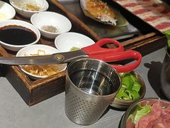 -围炉肉舍•炭烤活鳗•丹东海鲜烤肉(步行街店)