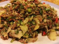 酸笋炒牛肉-多哥水·西双版纳传统傣味·昆明土著私藏云南菜(司马巷店)
