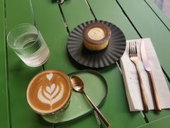 -潮一不贰·法式甜品·生日蛋糕·西式简餐(外滩店)