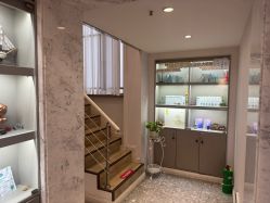 -咪咪专业脱毛连锁机构