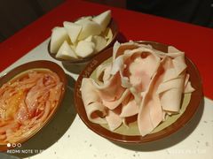 -厂花素芬九宫格火锅(红光店)