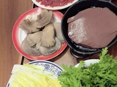 -沸炉重庆老火锅(军事博物馆店)