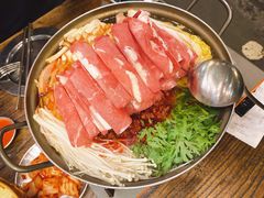 部队锅-MI WU FACTORY米屋美食工厂餐厅(绿地店)