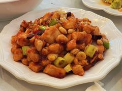 宫保鸡丁-鑫巴蜀小镇 · 水煮鱼专研店(玉桥店)
