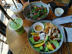 鸡肉牛油果芒果色拉-Wagas沃歌斯(北京君太百货店)
