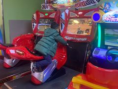 -爱玩嘉年华(龙湖源著天街店)