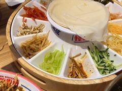 -怪噜范·老贵阳街头名小吃(汇金星力城店)