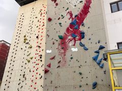 -问山MountQuest攀岩馆