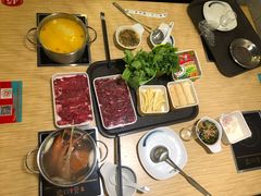 -杨老板·海鲜集市火锅·鲜切牛肉(中防万宝店)