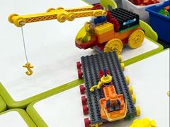 -百变天才机器人编程中心·信奥·VEX竞赛·无人机(金田广场店)