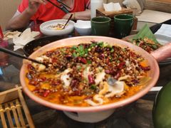 -云海肴·汽锅鸡·云南菜(天山百盛优客店)