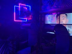 -好乐迪(张扬路八佰伴店)