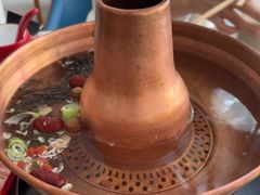 -毛辣果·贵州红酸汤牛肉火锅(西单店)
