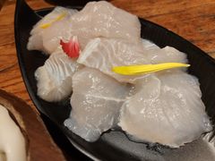 -老牌坊云南鱼豆花火锅(爱建店)