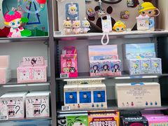 -泡泡玛特POPMART (北京超极合生汇店)