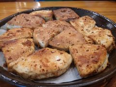 烤馍-老东镇啤酒屋海鲜加工·蒸汽海鲜·海鲜烧烤(台东店)