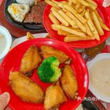 在柳州，挖到了一家平价牛排店！跟朋友在五星街乱逛