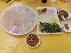 -官塘陈记鱼生·潮汕砂锅粥·牛肉火锅(潮枫路总店)