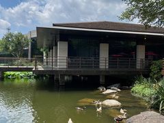 -上海怡沁园度假酒店