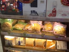 -全家便利店(上海南站站店)