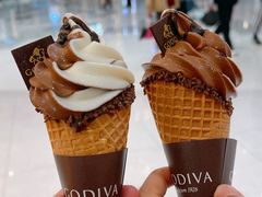 GODIVA黑巧克力冰淇淋-GODIVA(宁波来福士店)
