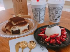 -半勺舒舒生日蛋糕店