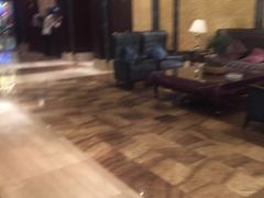 -王府井酒店(金桥港湾店)