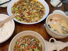 -三大钵江湖菜(空港店)