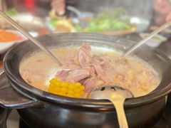 -大匠工房古船木艺术餐厅·猪肚鸡专门店(长白仙岛店)
