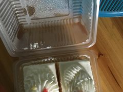 -红宝石·鲜奶小方·海派西点房(金杨店)