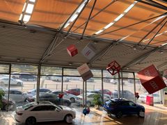 -上海永达奥迪4S店(张杨路店)