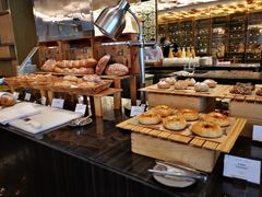 面包甜点陈列柜-圣丰索菲特·2 On 988 Café 自助餐厅